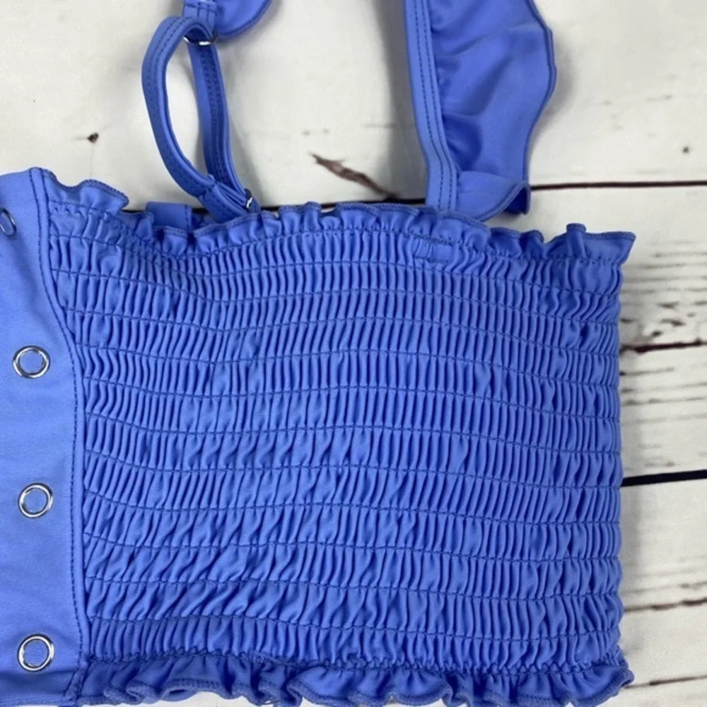 California Waves juniors size